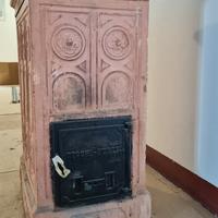 Vecchia stufa a legna