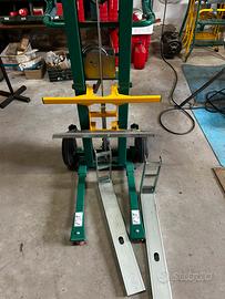 Carrello sollevatore