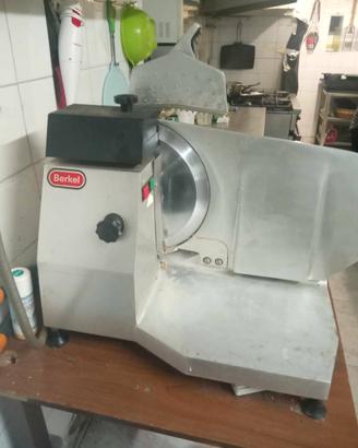 Affettatrice "Berkel" trifase