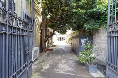 Attività / Licenza di 180 m² con 4 locali a Bergam