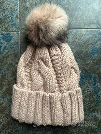 Cappellino con pom pom h&m molto caldo