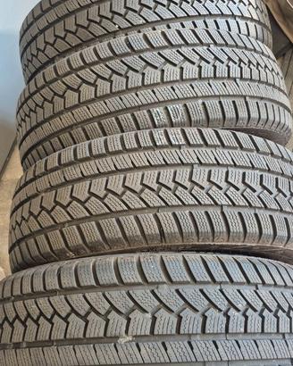 Gomme termiche 215/55R18 95H