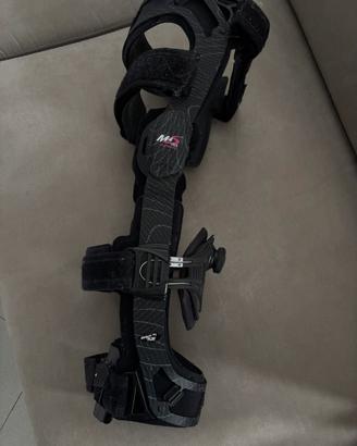 Tutore per crociato posteriore destro