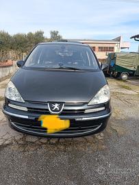 Peugeot 807