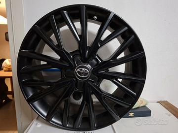 Cerchi in lega da 18 toyota c-hr