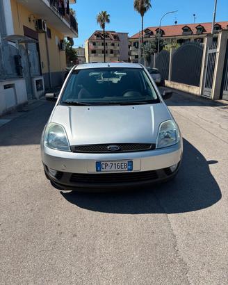 Ford Fiesta 1.2 16V 5p. Ghia KM 84.700 ANNO 2004