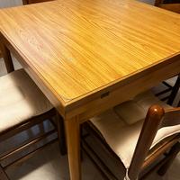 Tavolo in legno allungabile