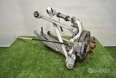 BMW F87 M2 Mozzo fusello posteriore sinistro