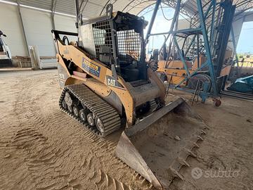 Cat 257b minipala
