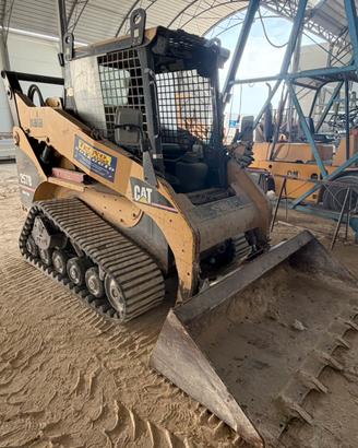Cat 257b minipala