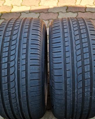 Gomme Pirelli Pzero rosso 255/45 r18 99y