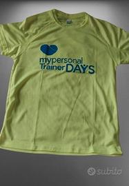 la maglietta Sportiva 