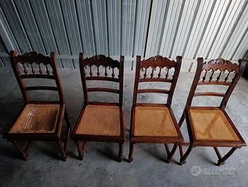 Sedie 4 in noce antiche con fondo in paglia di Vie