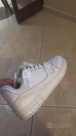 LV trainer bianche pari a nuove