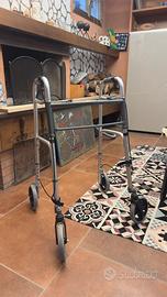 Deambulatore pieghevole