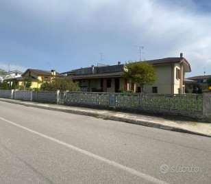 Villetta bifamiliare a Bagnolo San Vito (MN)