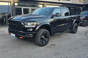 RAM 1500 5.7 V8 Crew Cab Laramie Sport GPL Lift