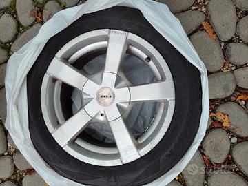 4 cerchi in lega Fox da 15