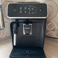 Macchina con macina caffe in grani e cappuccinator