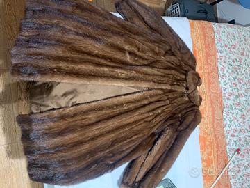 Pelliccia vera di Visone Marrone