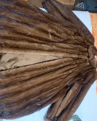 Pelliccia vera di Visone Marrone