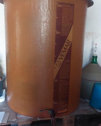 Contenitori Vetroresina Per Vino