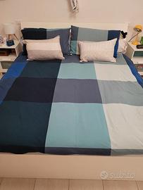 struttura letto matrimoniale con cassetti