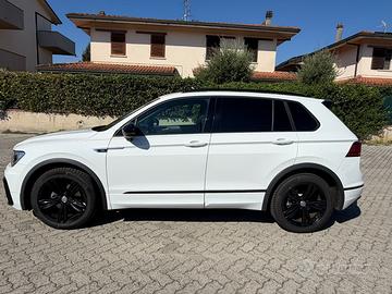 Volkswagen Tiguan 2.0 TDI R-Line 58.500 Km