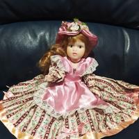 bambola in porcellana 25 cm