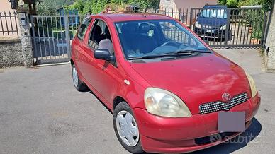 Toyota Yaris 1.0 VVT-i 3 porte - benzina (2003)