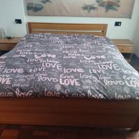 letto matrimoniale con comodini 