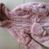 Cappotto pelliccia rosa con cappuccio