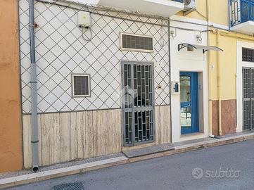 2 LOCALI A FOGGIA