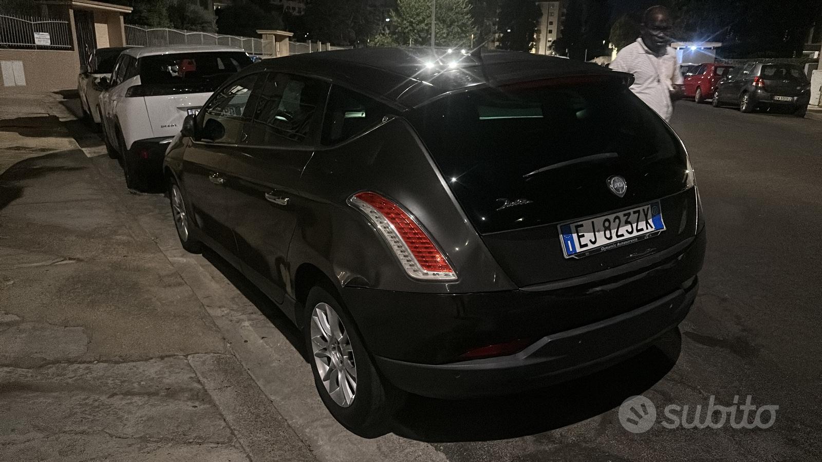 Lancia Delta 2011 photo 2