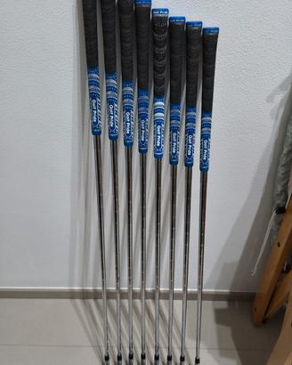 Titleist T200(modello 2024) 4i - Aw (8 pezzi)