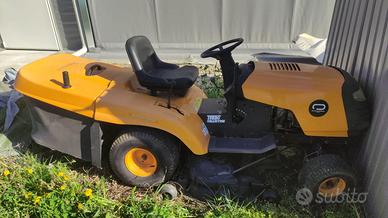 Trattorino tosaerba a motore Briggs & Stratton