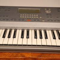 Tastiera Korg iS40