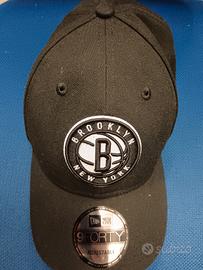 cappellino con tesa 9forty