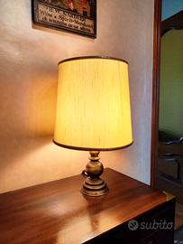 Lampada da tavolo abat jour vintage in ottone