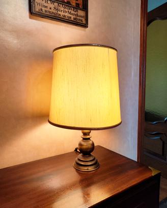 Lampada da tavolo abat jour vintage in ottone