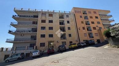 5 LOCALI A CORIGLIANO-ROSSANO