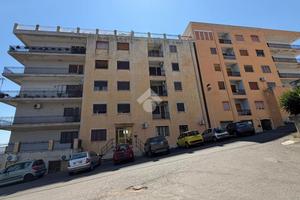 5 LOCALI A CORIGLIANO-ROSSANO