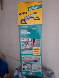 Taglierina per laminati o pvc con taglia ad angolo