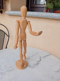 Manichino in legno con articolazioni mobili