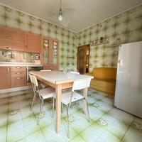 3 LOCALI A MASSA DI SOMMA