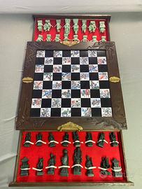 Gioco Scacchi mai usato.