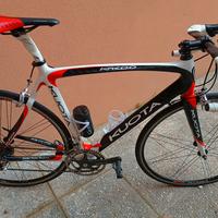 bici da corsa in carbonio come nuova