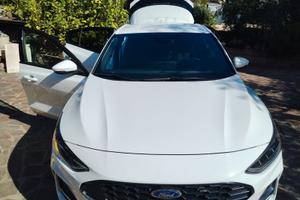 Ford Focus 1.0 EcoBoost Hybrid ST-LINE STYLE