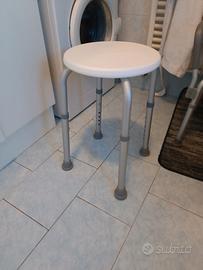 sgabello per doccia 