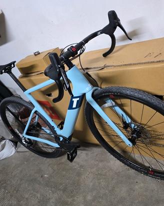 Pari al nuova  3T Exploro Ultra